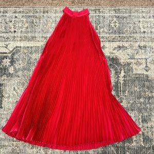 L’Idee Amour Sleeveless Pleated Minidress